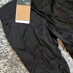 The North Face Aphrodite Capri Pants